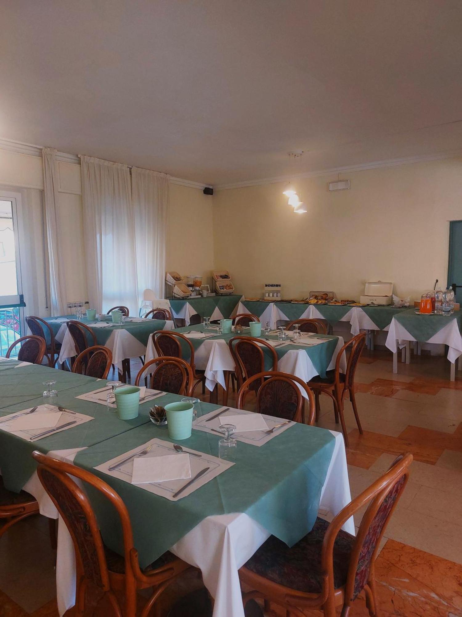 Hotel Laurin ليدو دي كامايوري المظهر الخارجي الصورة